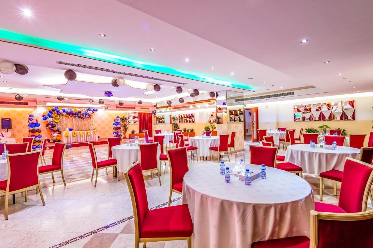 The Platinum Hotel Mascate Exterior foto