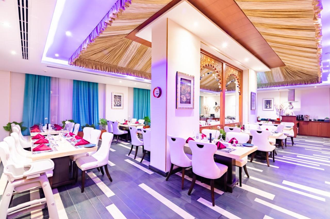 The Platinum Hotel Mascate Exterior foto